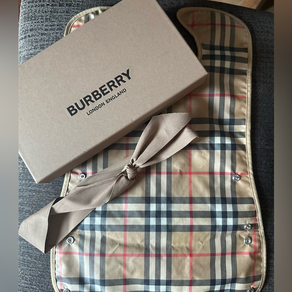 Burberry Wes Check Bib with Box